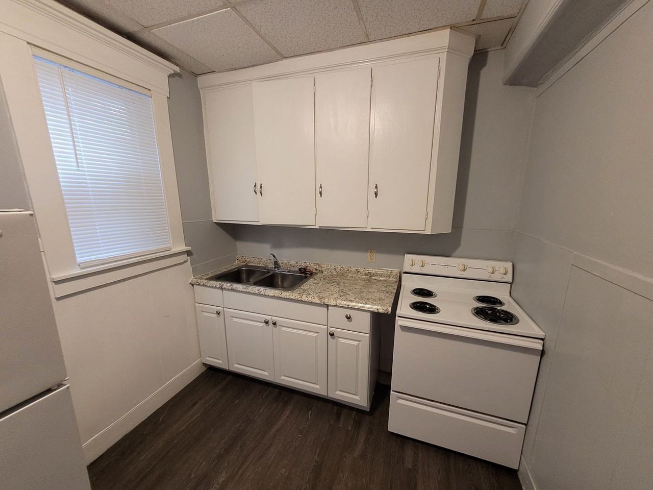 22 Brook St. - Photo 7 of 21