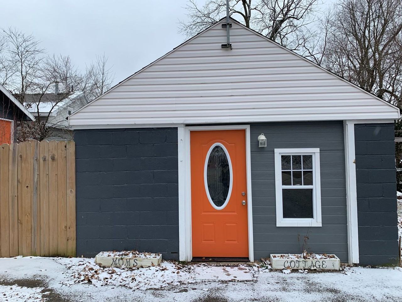 700 West Ildereen Street - Photo 2 of 19