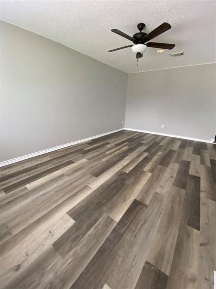 8430 Churchville Drive - Photo 3 of 21