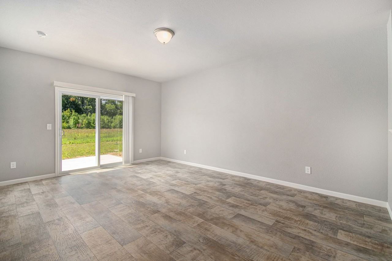 26190 Northland Crossing Dr - Photo 4 of 14