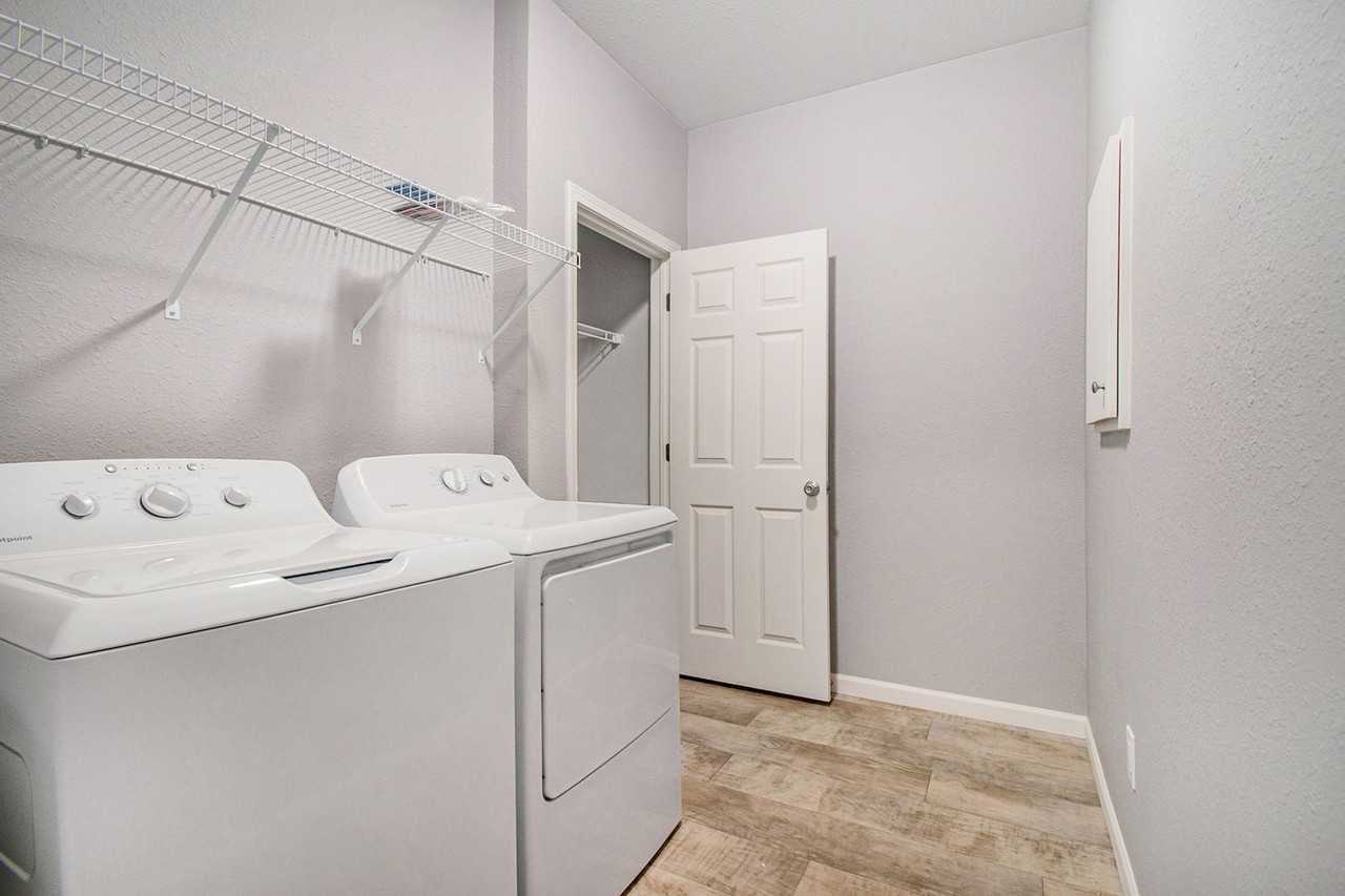 26190 Northland Crossing Dr - Photo 7 of 14