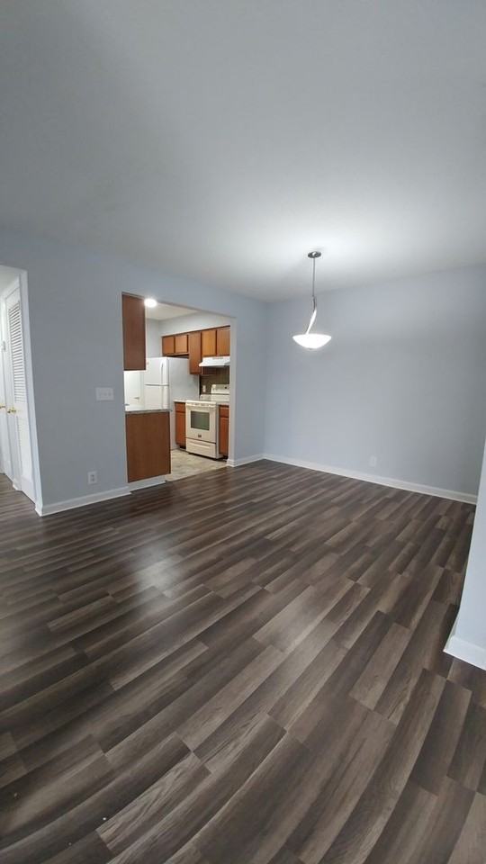 145 Brooke Castle Drive - Photo 5 of 9