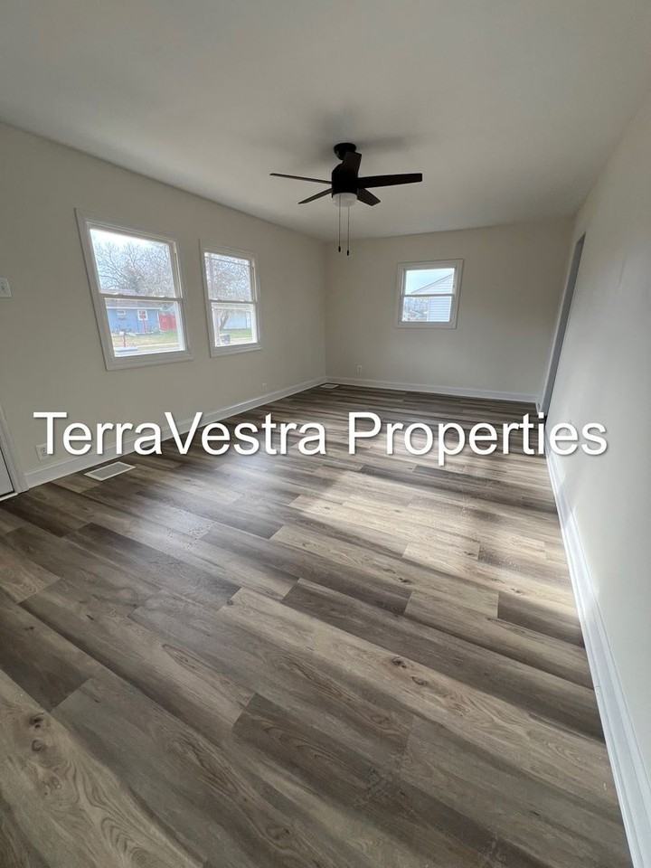 1803 4th Ave - Photo 6 of 15