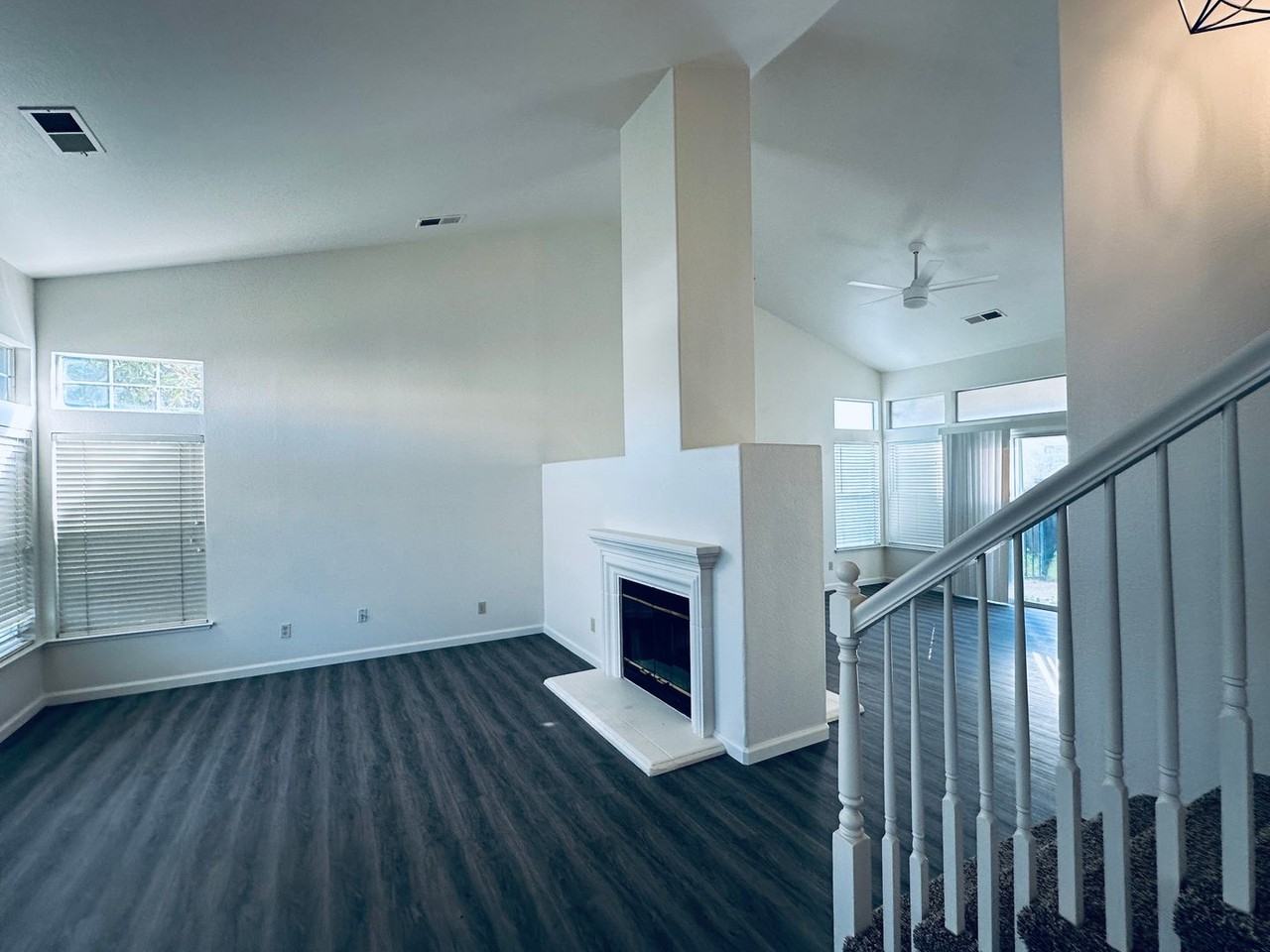 8608 Disa Alpine Way - Photo 2 of 30