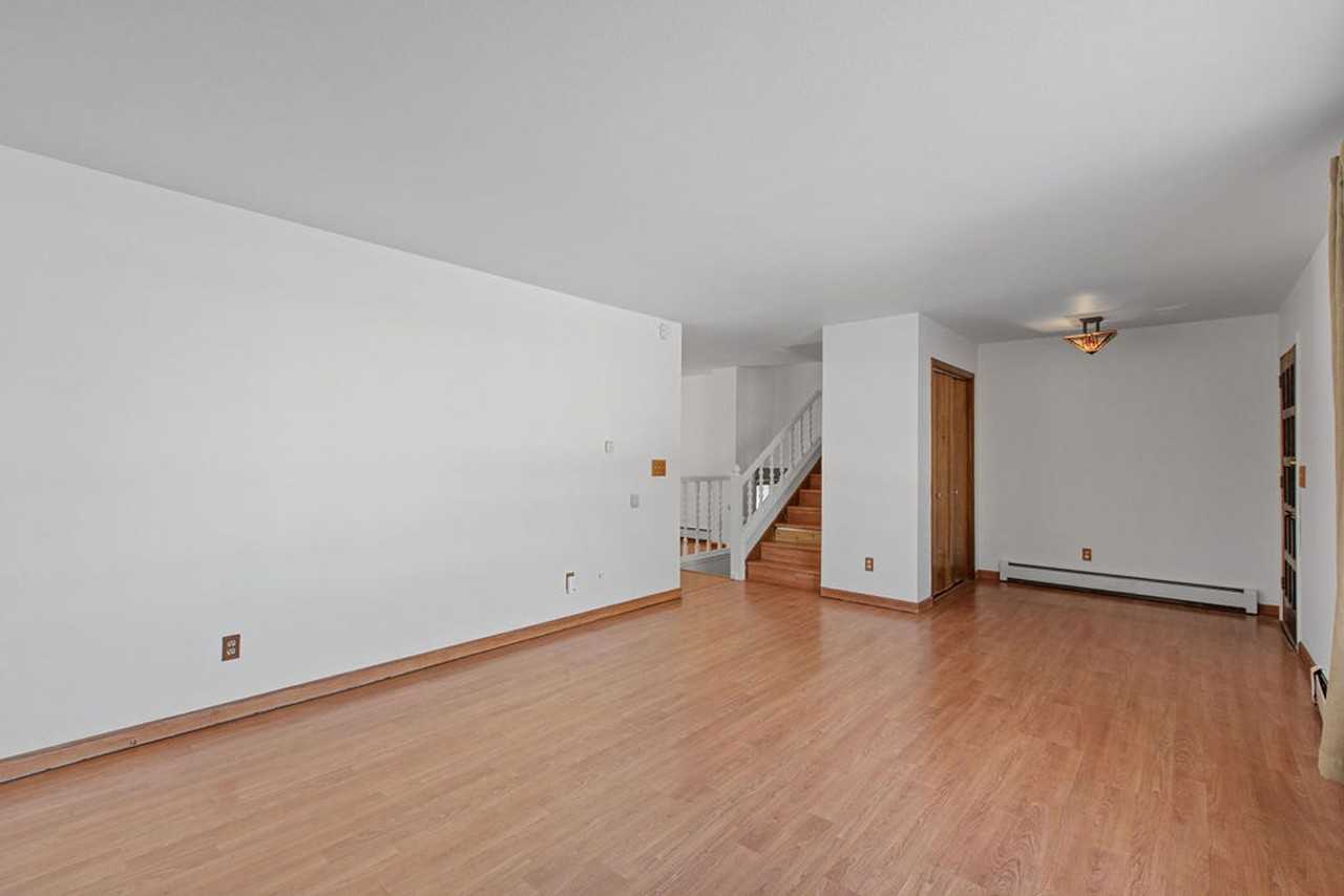 1707 W Stuart St - Photo 4 of 30