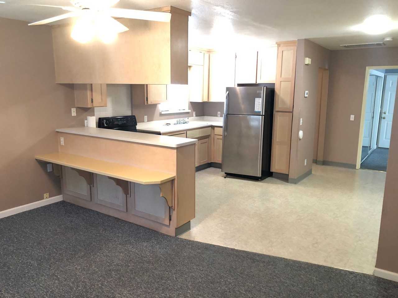 28412 Draper Rd - Photo 3 of 13