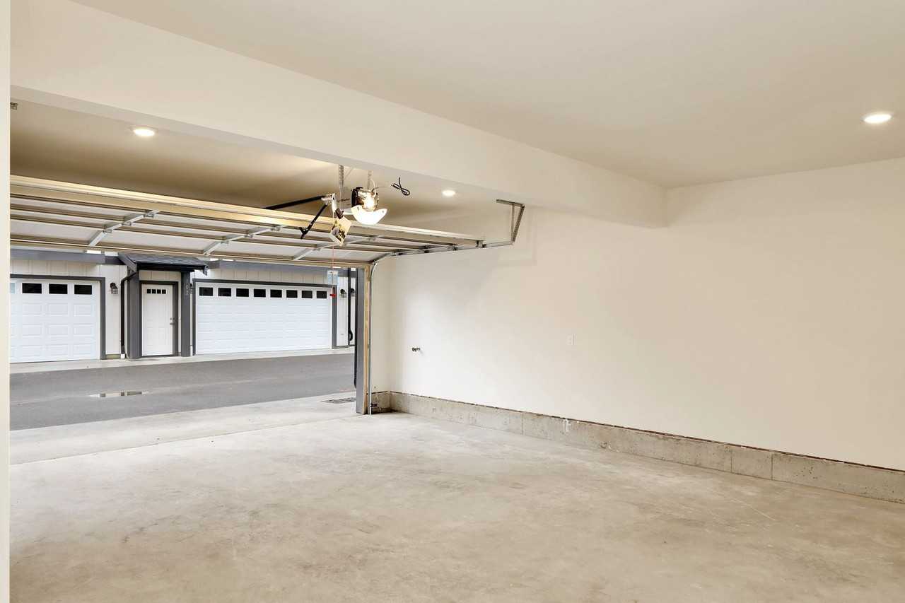 Town Homes at the Ridge - Photo 7 of 50