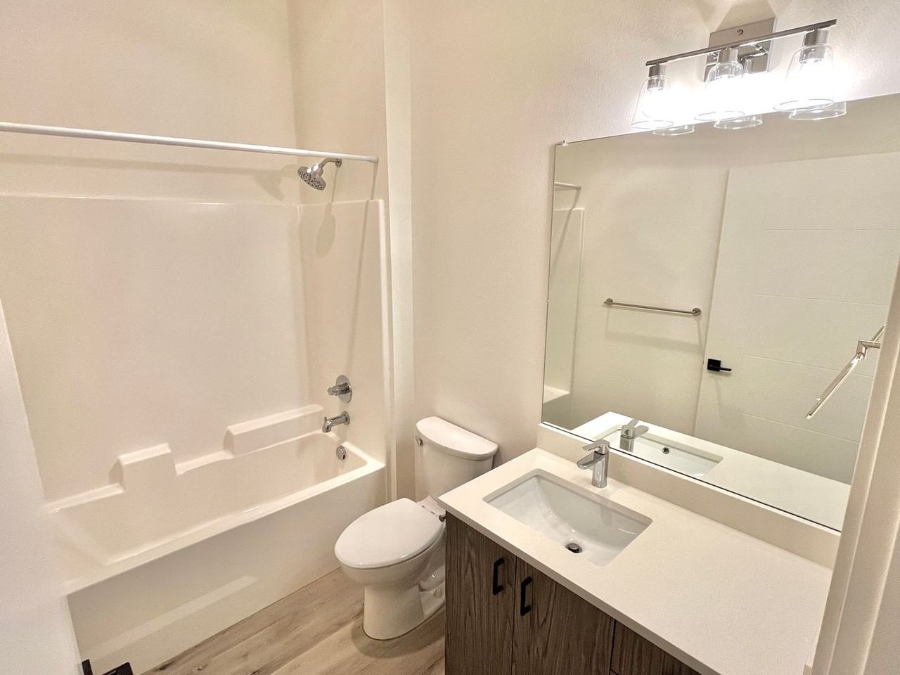 BUFFL - Photo 4 of 12