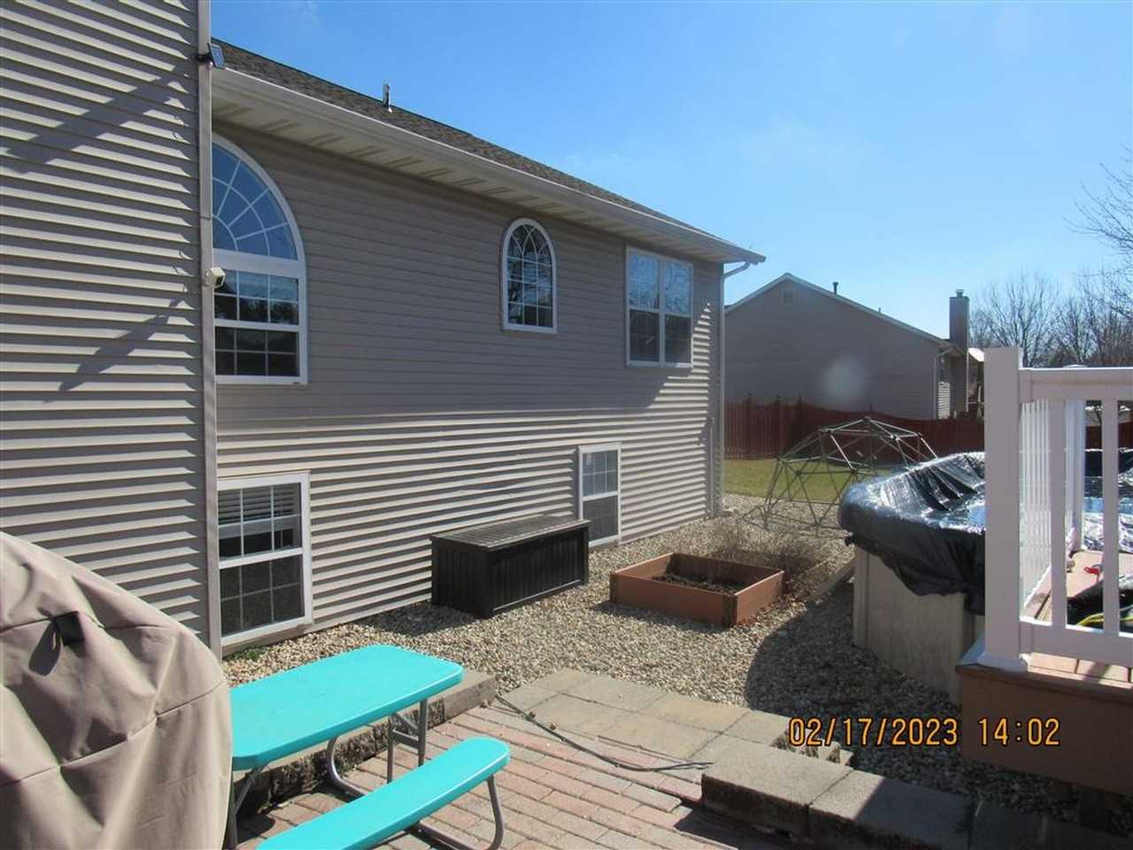 1589 Sinking Springs Drive - Photo 6 of 27