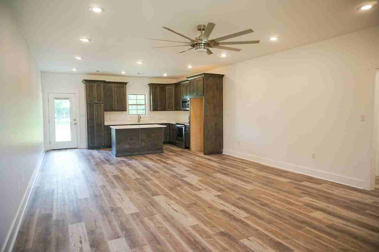 616 Prospect Valley Dr - Photo 4 of 21