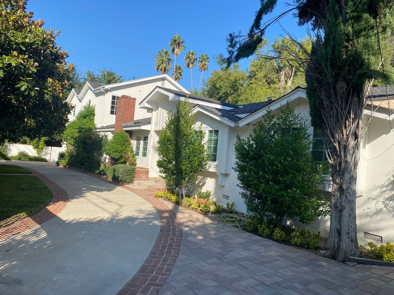 4656 Vanalden Avenue - Photo 3 of 34