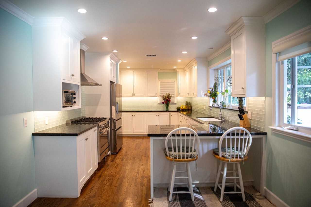 4656 Vanalden Avenue - Photo 5 of 34