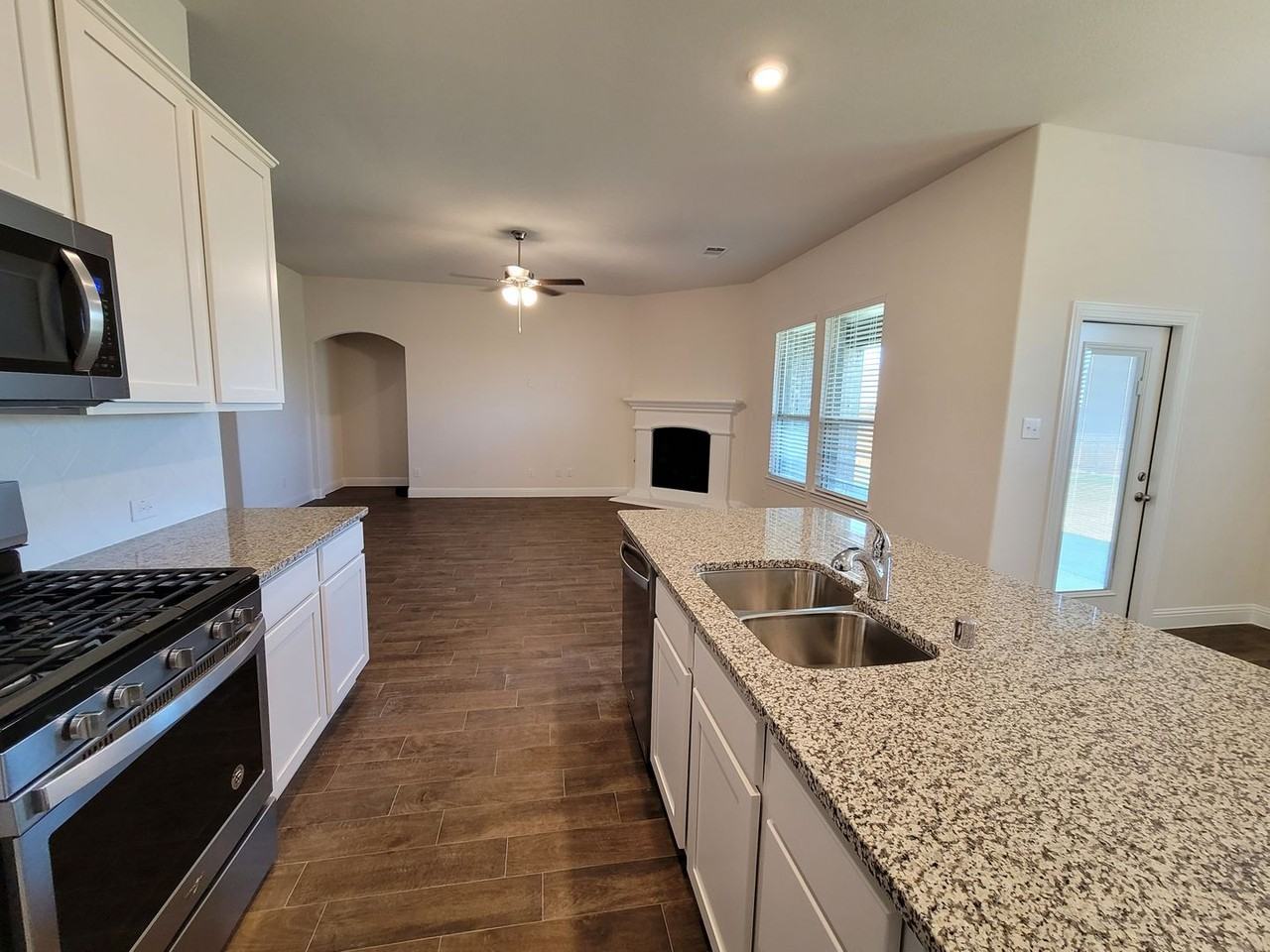 6105 Cheshire Street - Photo 7 of 18