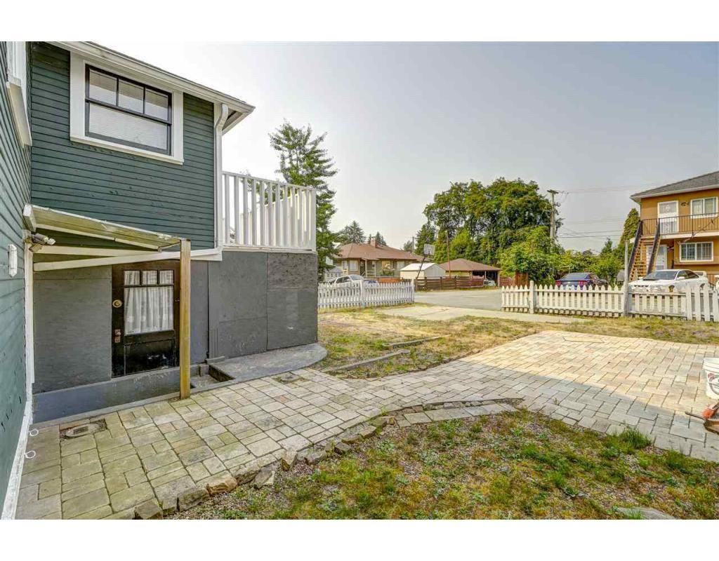 3831 Sandell St - Photo 2 of 12