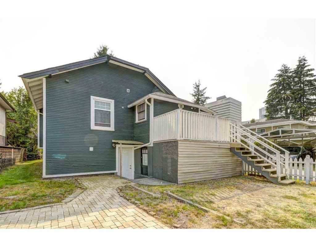 3831 Sandell St - Photo 3 of 12