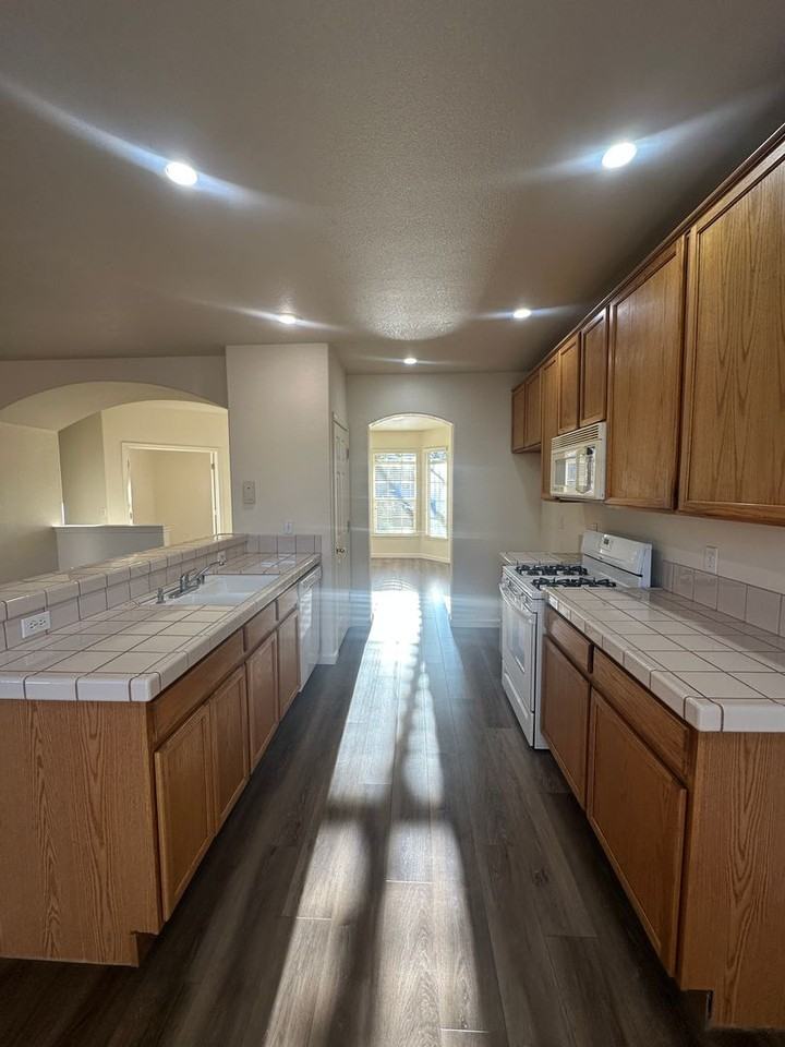 1324 Chichester Drive - Photo 2 of 17