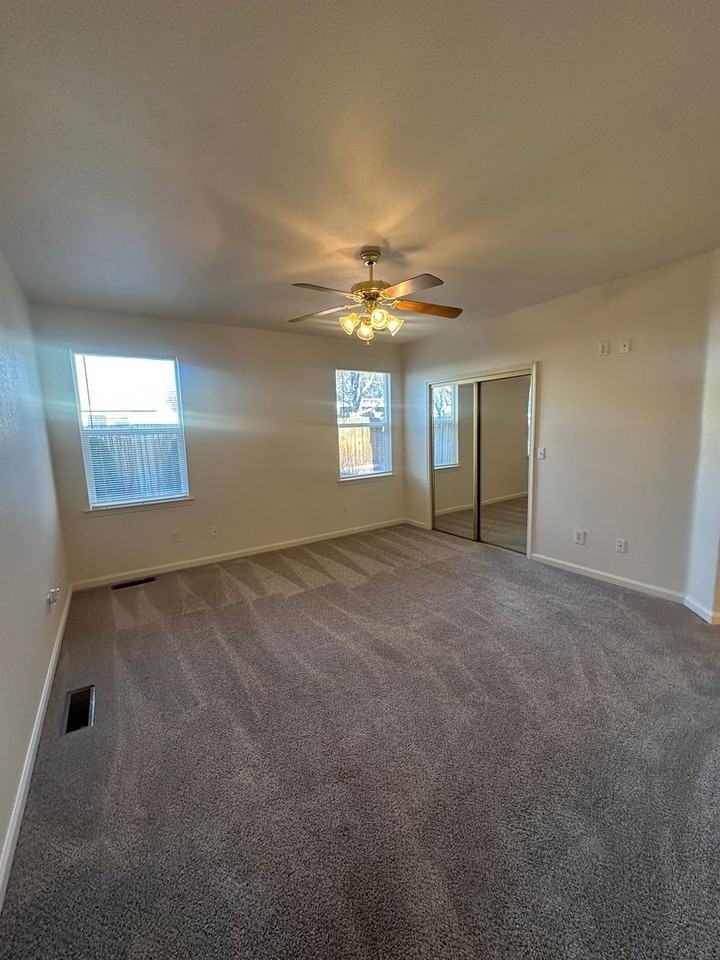 1324 Chichester Drive - Photo 6 of 17