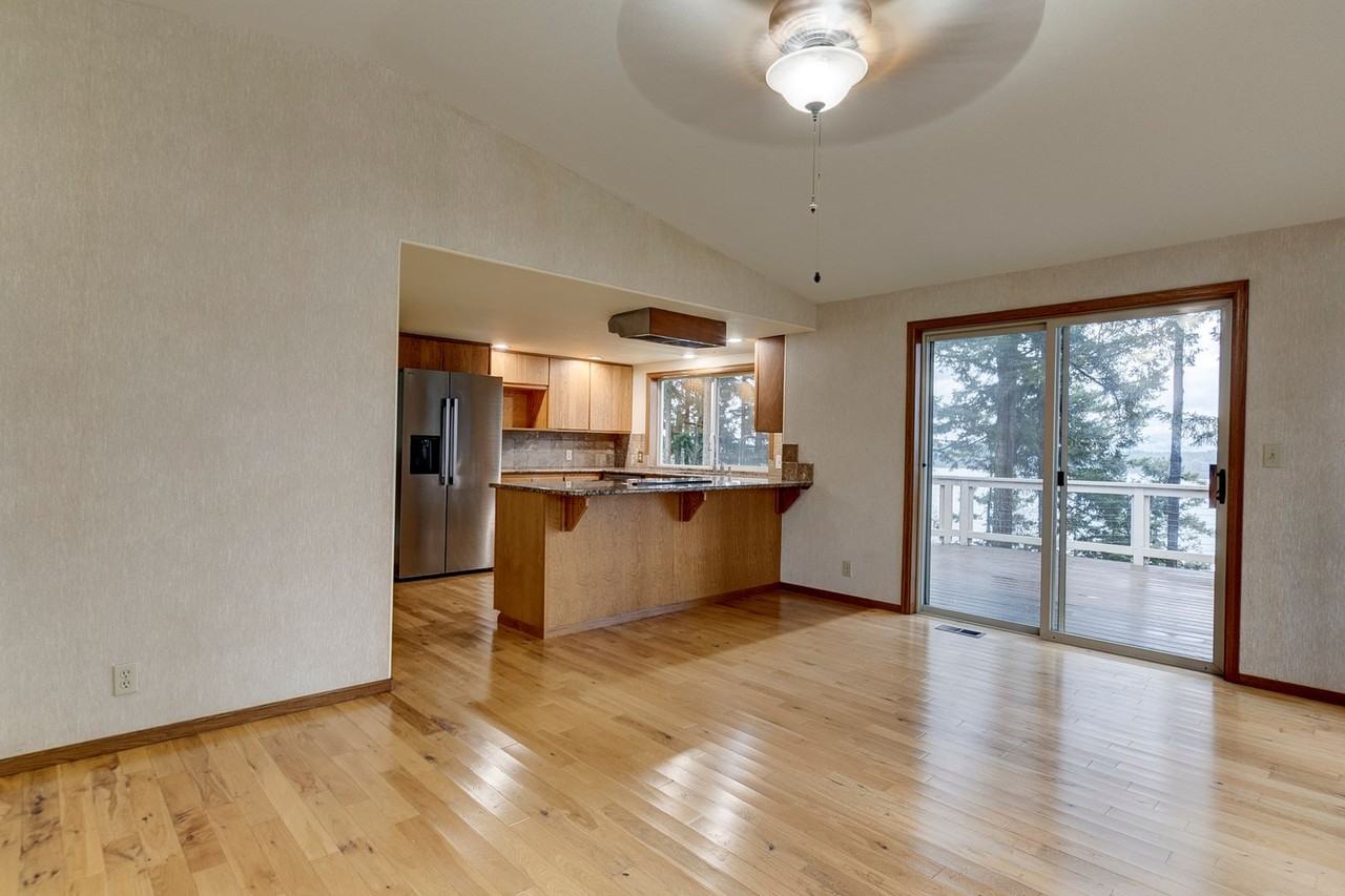 4750 Jones Road - Photo 6 of 41