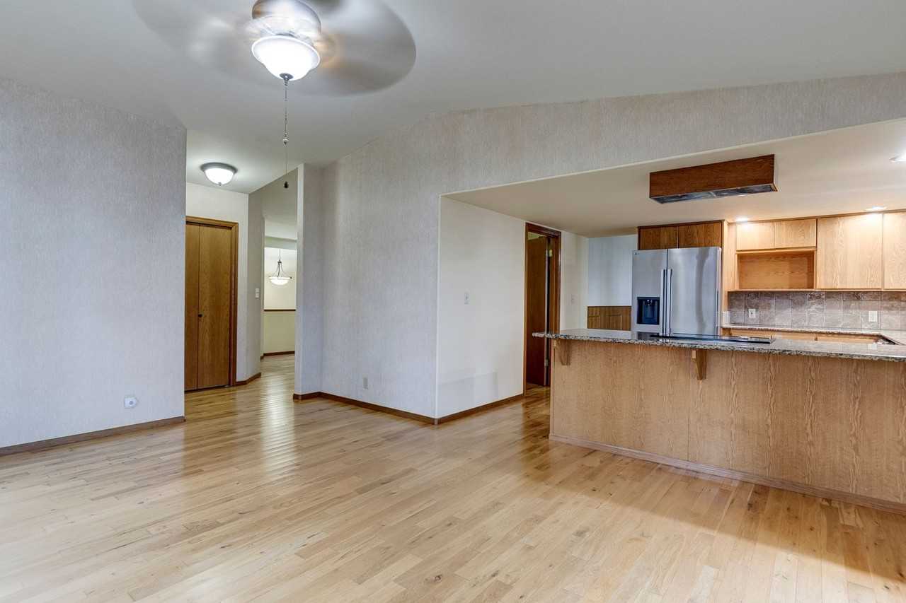 4750 Jones Road - Photo 7 of 41