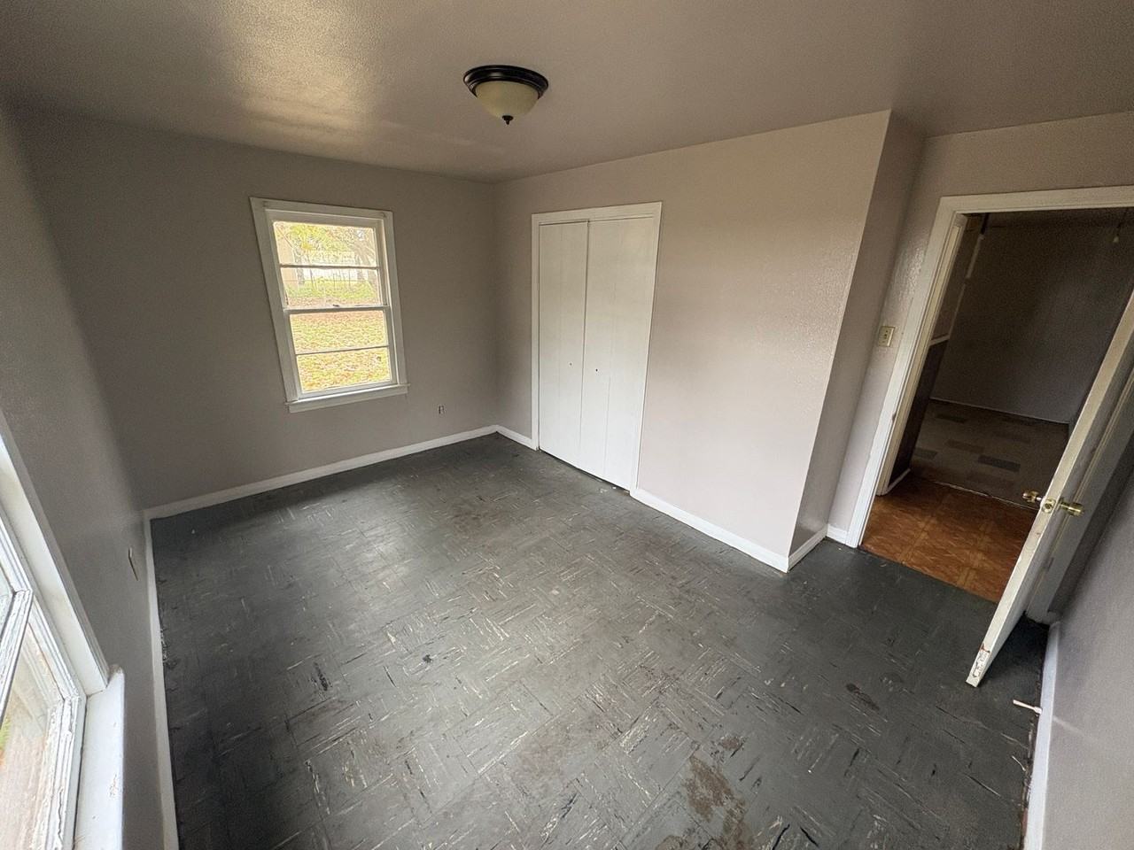 2204 Naples Street - Photo 5 of 7