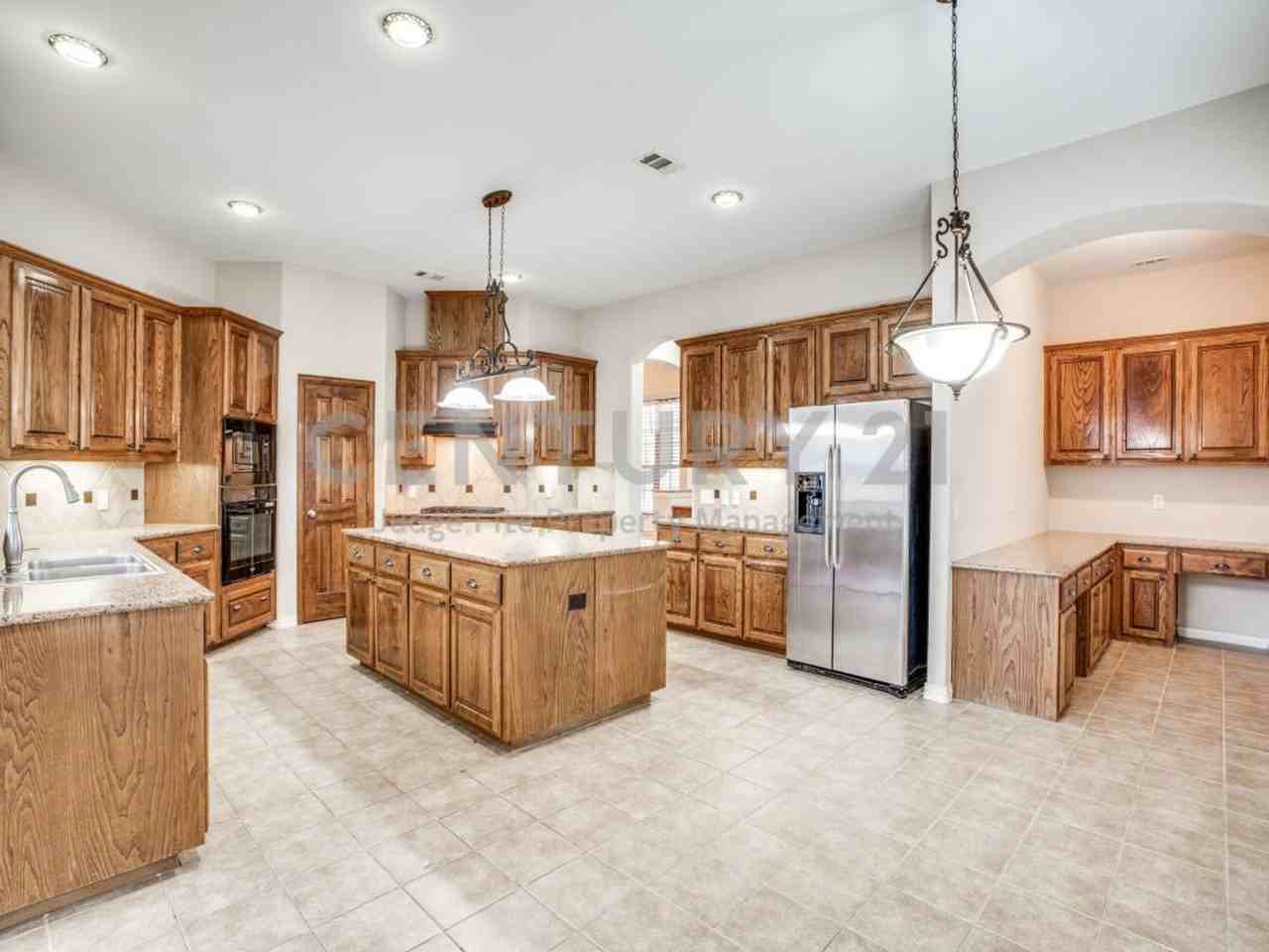 2613 Sandstone Ln - Photo 5 of 15