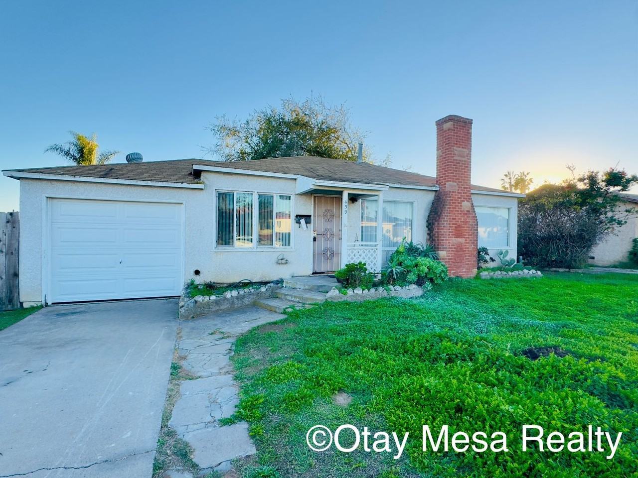 459 Citrus Ave - Photo 3 of 11