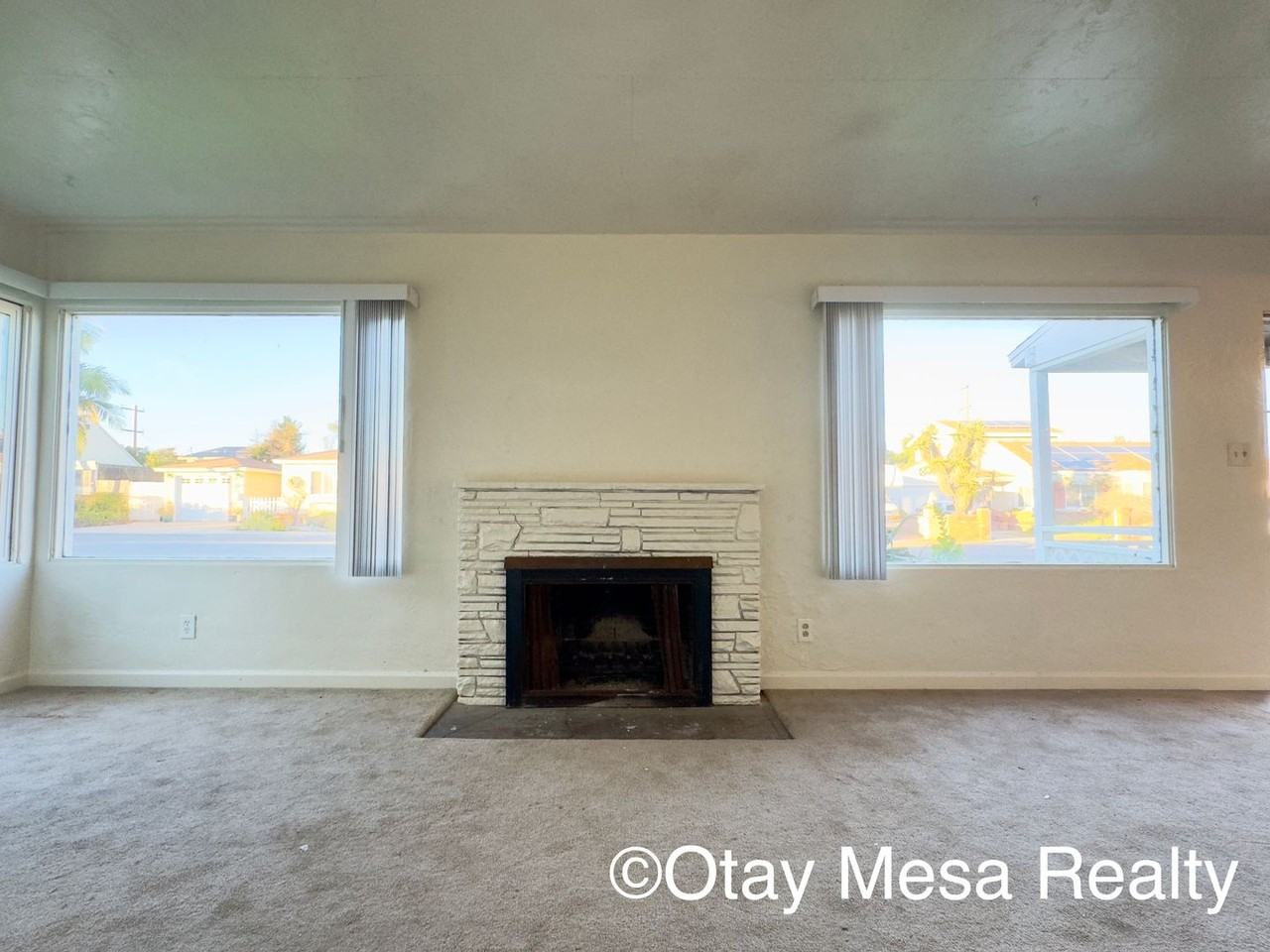 459 Citrus Ave - Photo 4 of 11