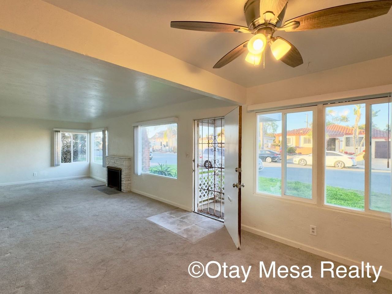 459 Citrus Ave - Photo 6 of 11