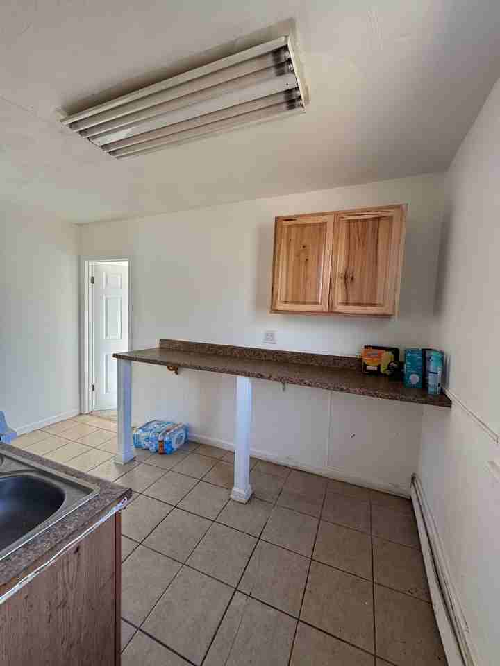 1135 Lloyd St #2ndFL - Photo 2 of 11