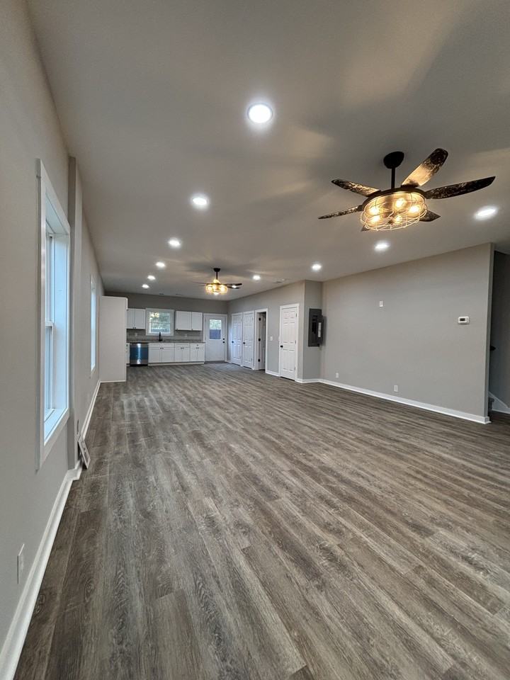 301 Green Avenue #A - Photo 3 of 12