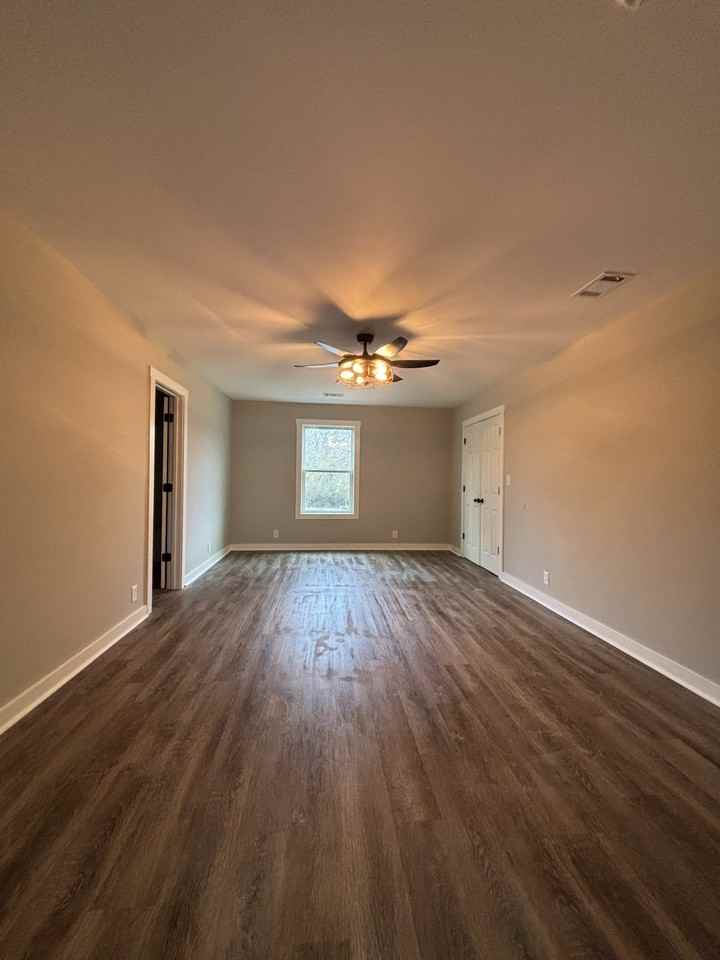 301 Green Avenue #A - Photo 7 of 12