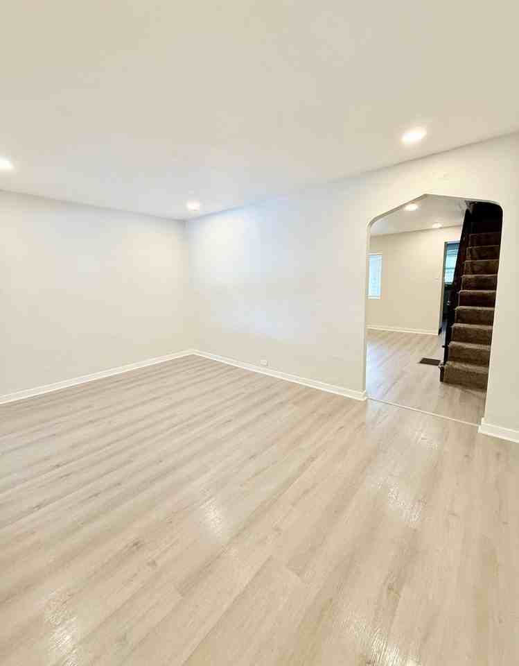 906 56th Street - Photo 5 of 18