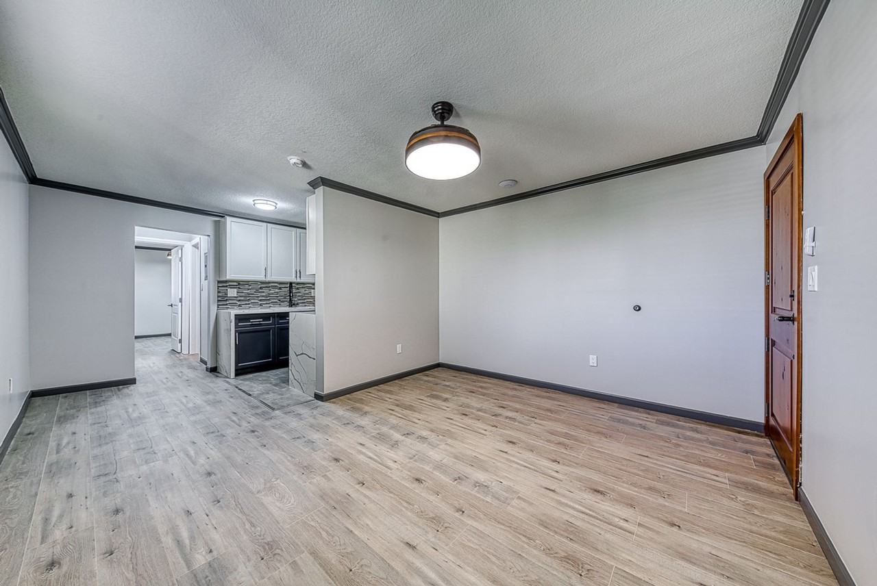 322 North 14th Street - Photo 4 of 17