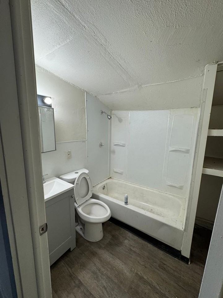 1514 West St - Photo 6 of 6