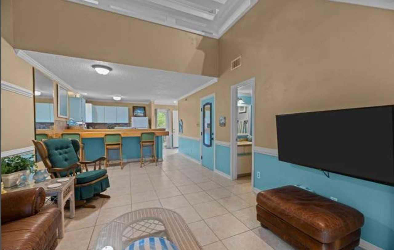 1505A Harbourside Dr - Photo 7 of 20