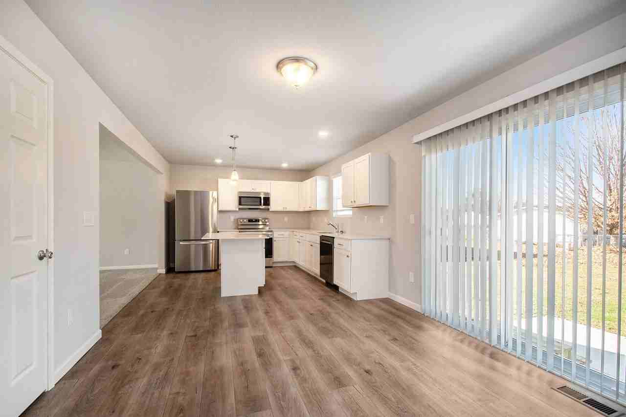 28 Mill Creek Avenue - Photo 5 of 23