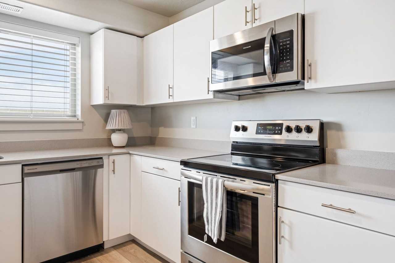 6159 Winding Way - Photo 7 of 14