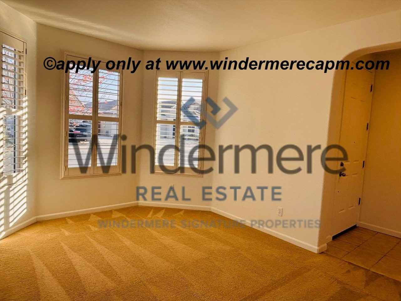 12405 Pawcatuck Way - Photo 3 of 28