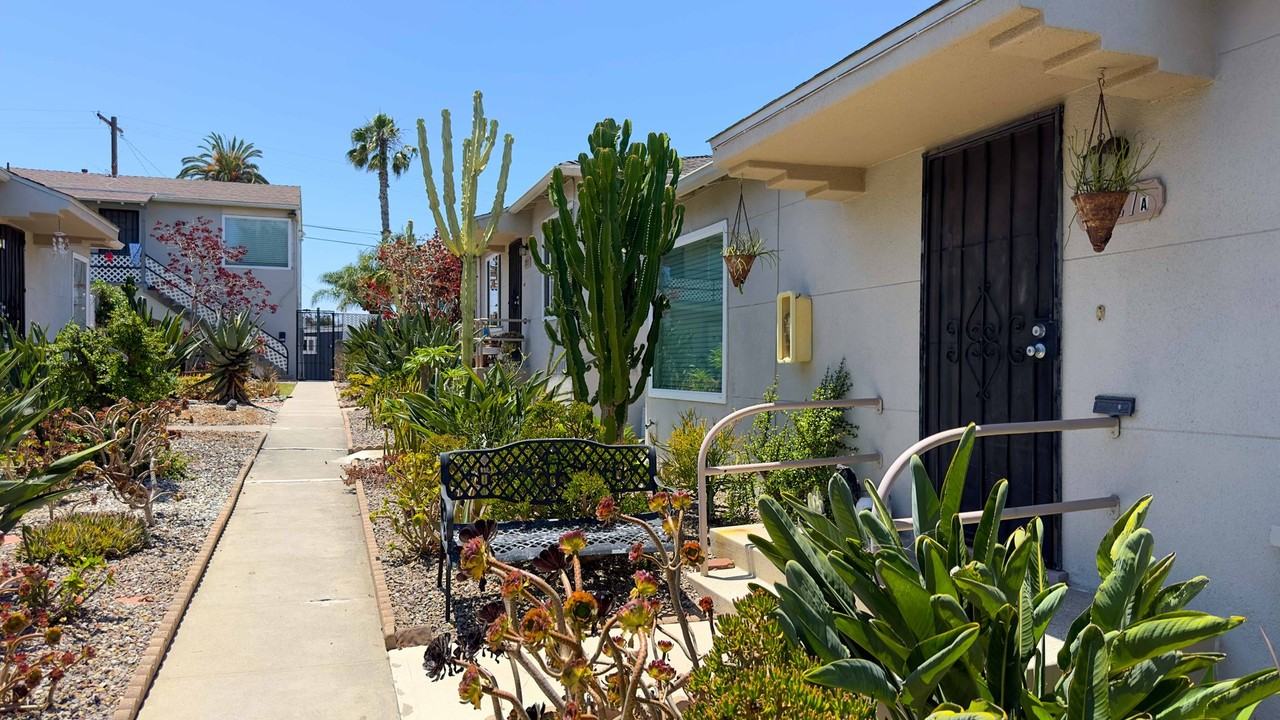 MPL A St - Photo 2 of 4