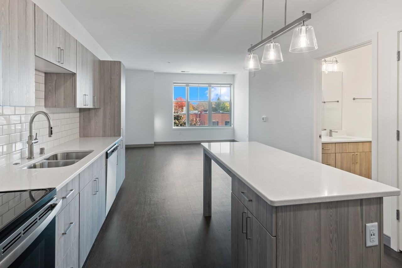 The Atwater - Photo 3 of 48