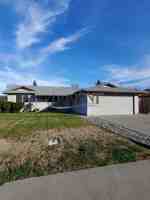 featured image of 33 Hacienda Lane