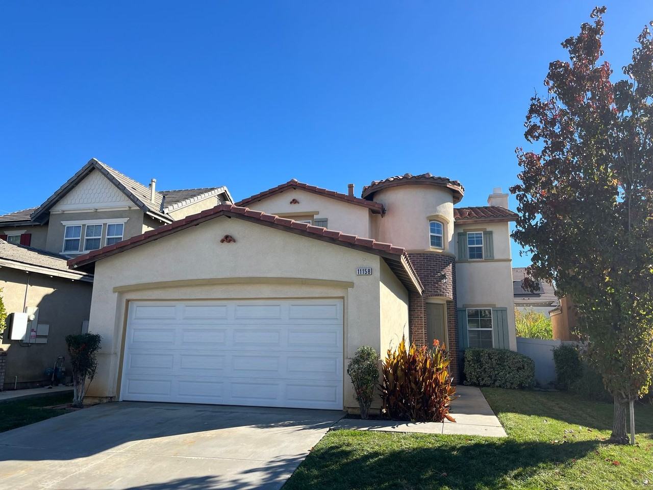 11158 Picard Pl - Photo 2 of 38