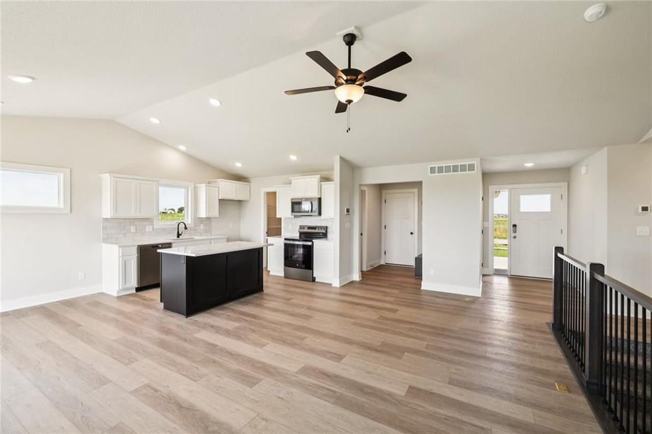 1440 Werthman Drive - Photo 6 of 18