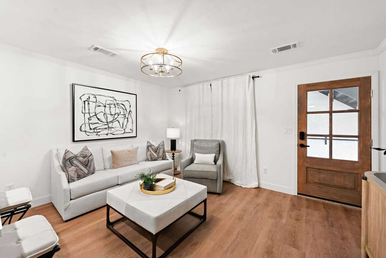 1228 8th Street #412 - Photo 2 of 14