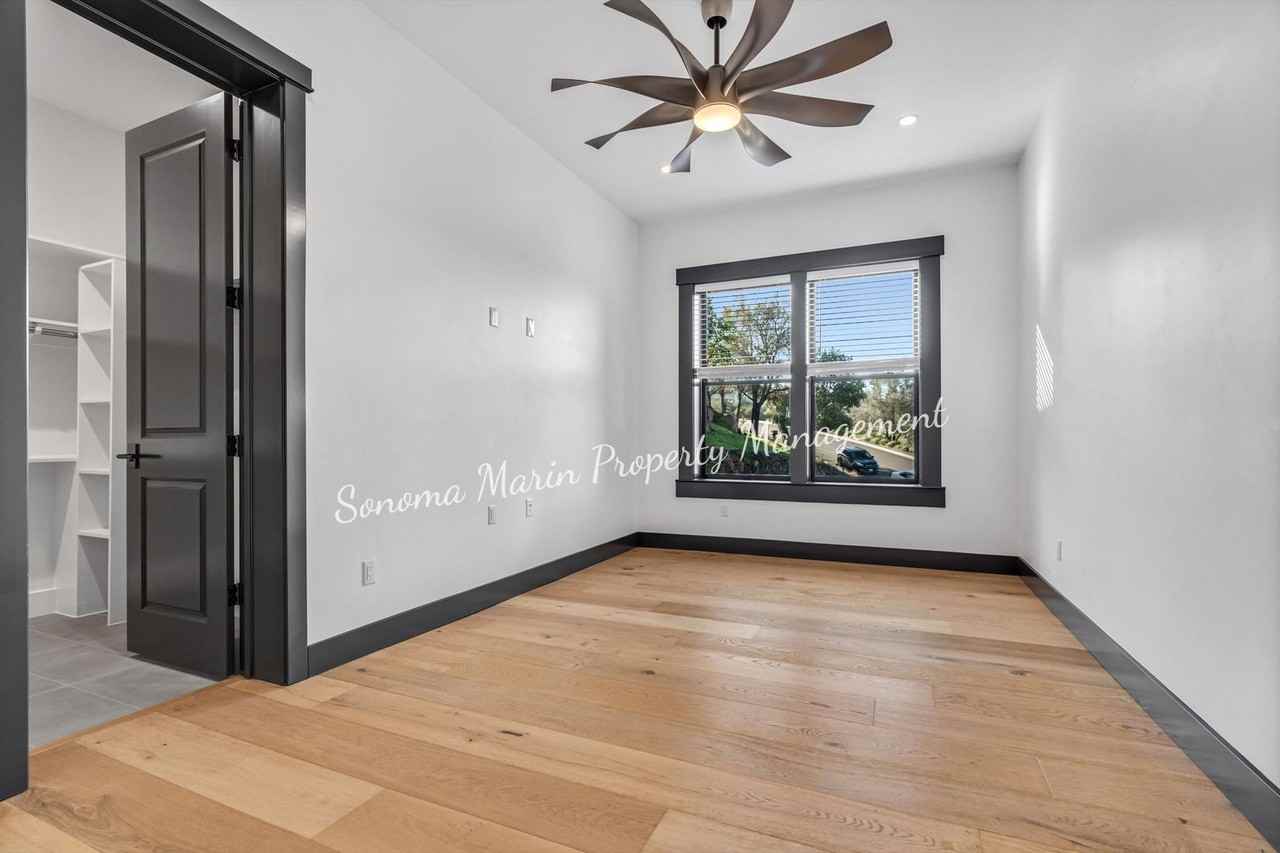 3938 Shelter Glen Way - Photo 6 of 32