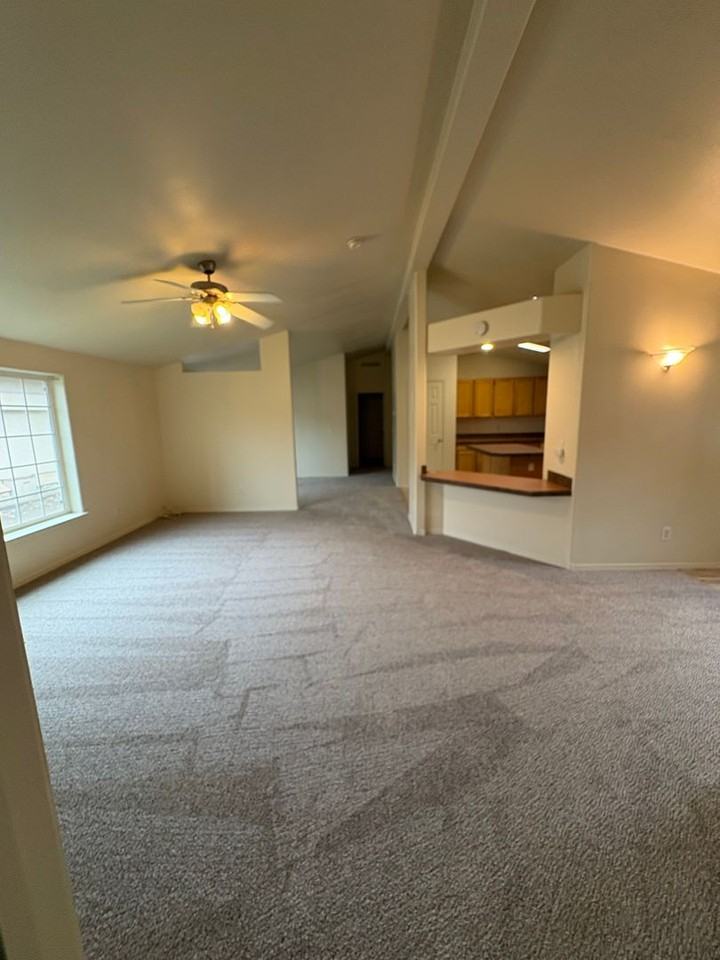 Bullion - Photo 2 of 11