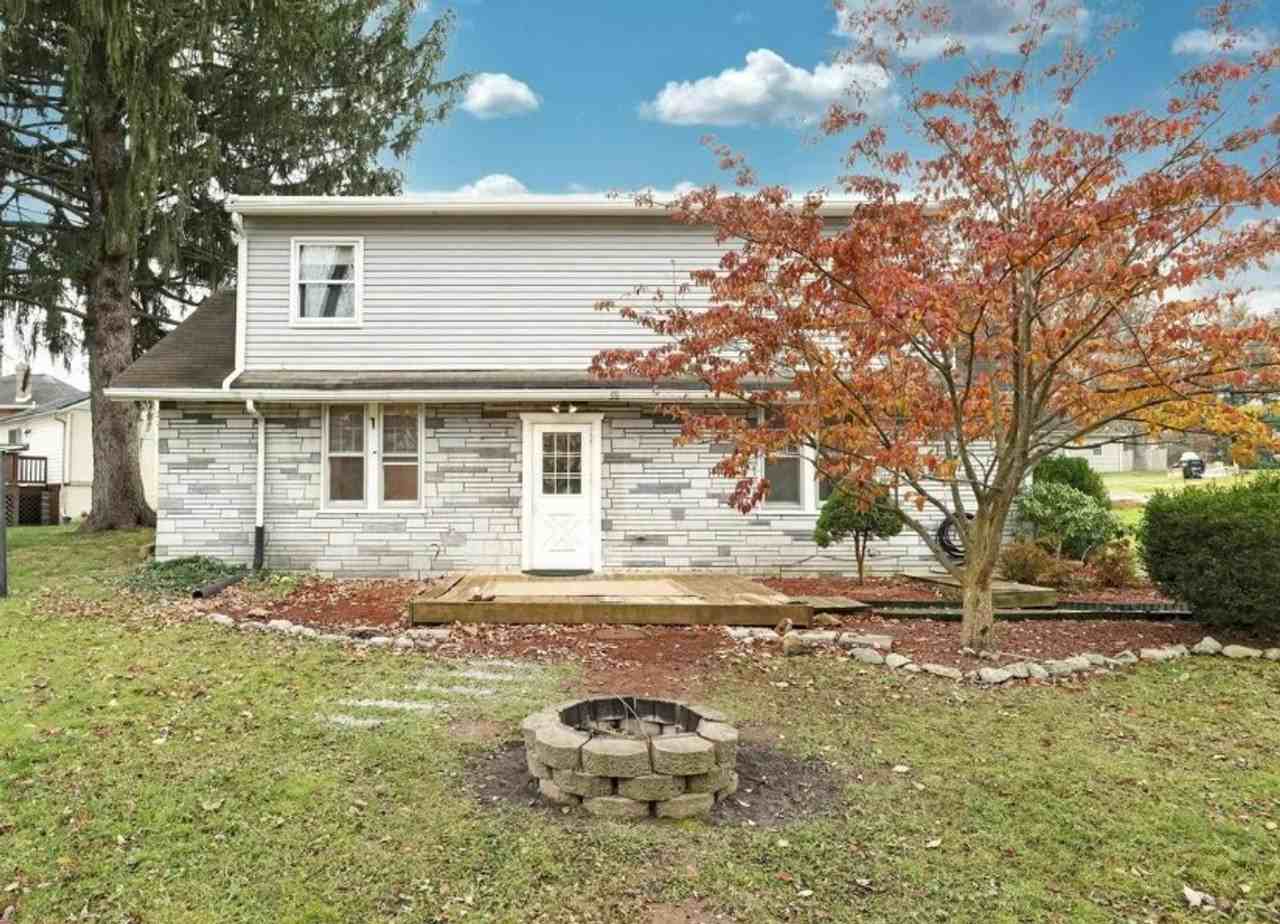 2435 Middle St - Photo 2 of 27
