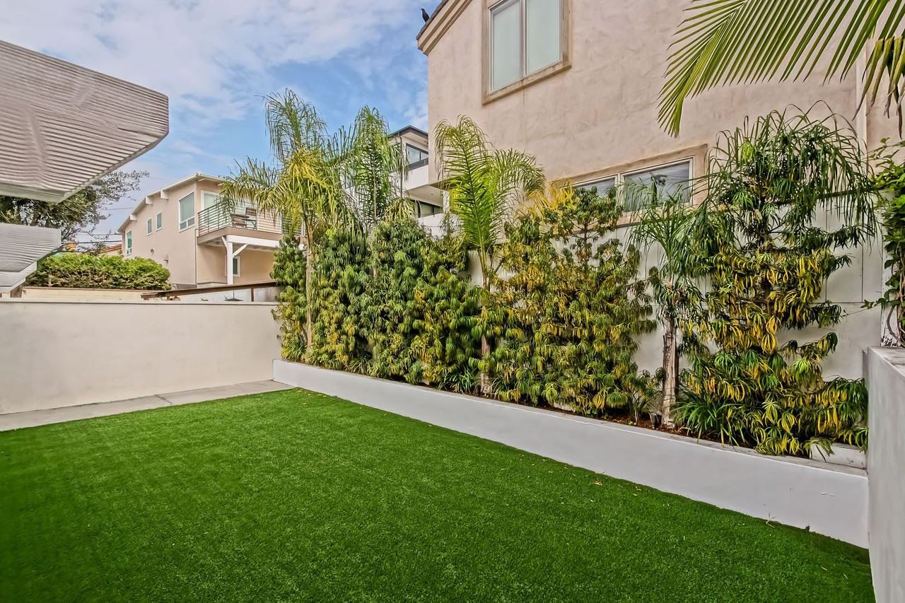 1208 North Ardmore Avenue - Photo 3 of 35