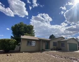 featured image of 505 West Whipple Drive