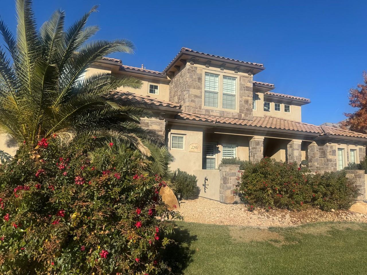 2301 East Crimson Ridge Drive - Photo 4 of 49